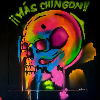 Mural de graffiti en Puebla - bares