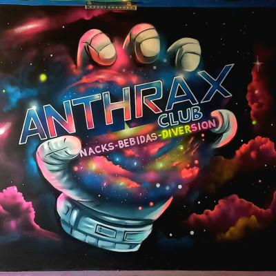 Mural de graffiti en Puebla - bares, rotulos 