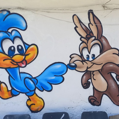 Mural de graffiti en Puebla - escuelas