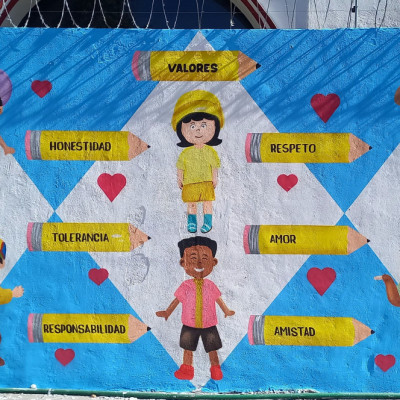 Mural de graffiti en Puebla - escuelas