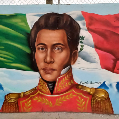 Mural de graffiti en Puebla - murales, escuelas