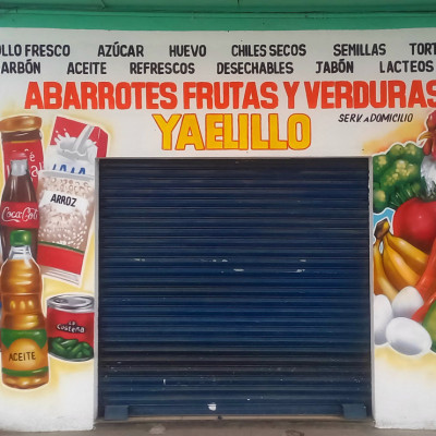 Mural de graffiti en Puebla - rotulos, comida